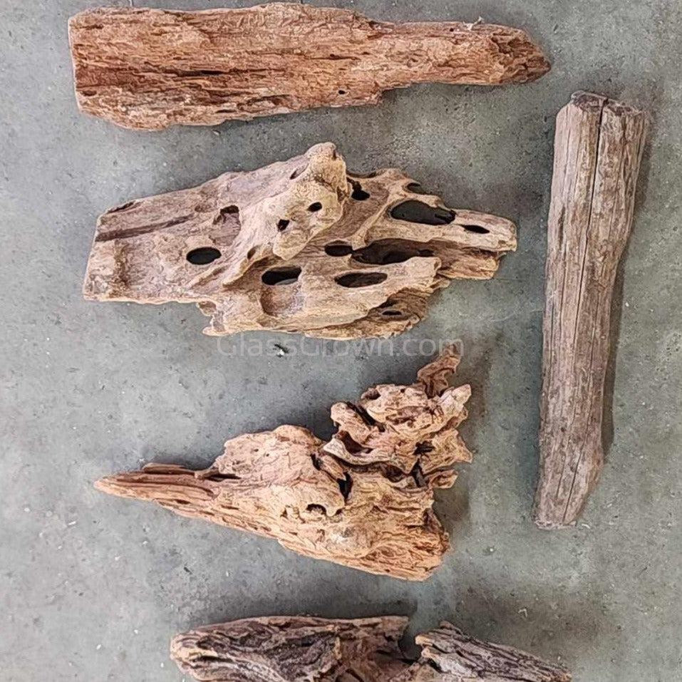 Malaysian Driftwood Medium – Sinking Aquarium Hardscape | Glass